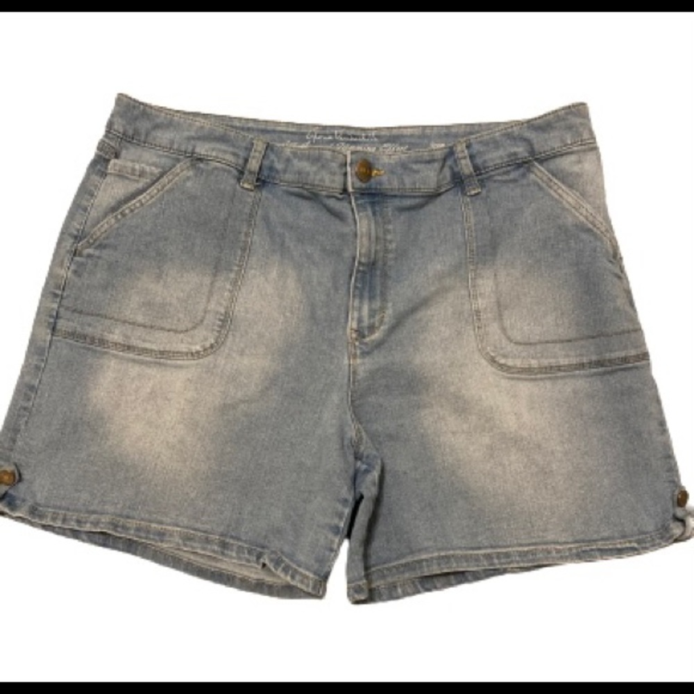 Gloria Vanderbilt All Around Slimming Effect Shon Short